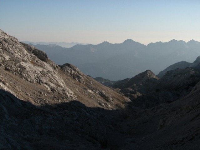 Za Kopico, zgornji del. Sicer je pa dolina dolga. Predvsem navzgor!