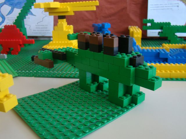 Dinozavre smo izdelali iz lego kock