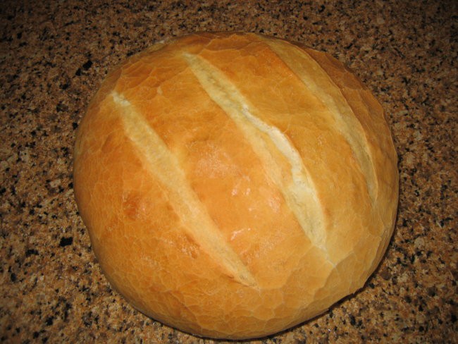 kruh narejen s solno kvasno emulzijo