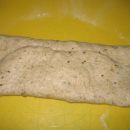 Polnozrnat kruh narejen s solno kvasno emulzijo