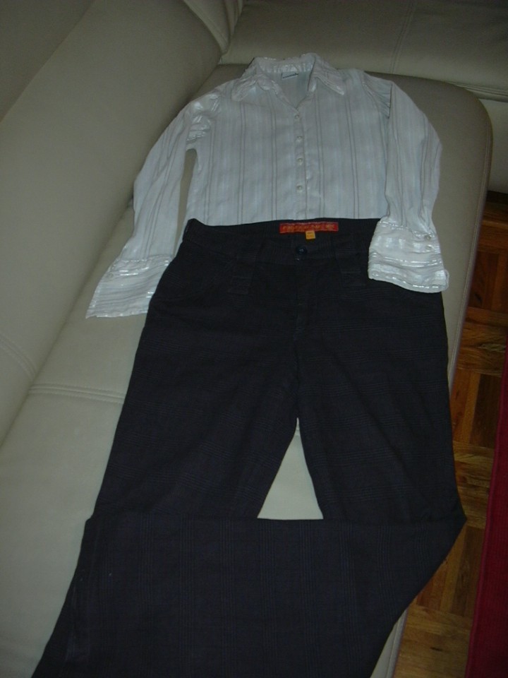 komplet elegantne hlače fishbone št 26 (so malo večje tako za 36) in srajčka S...komplet 1