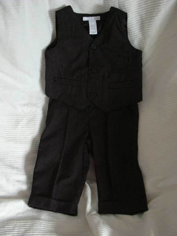 kompletek H&M  (lahko za krst, poroko- mi smo ga nosili samo na poroki)....št.74...8,5eur
