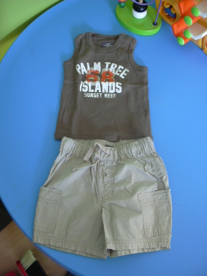 komplet H&M hlače in majica št 74...8eur (oblečen 1x)