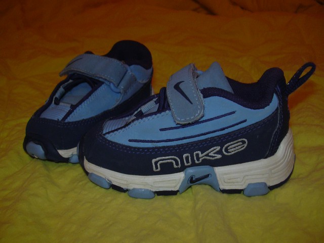 Nike supergice št 21,5...9eur