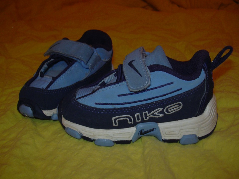 Nike supergice št 21,5...9eur
