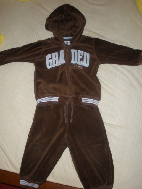 Trenerka H&M (zelo lepo ohranjena) št.86...10eur