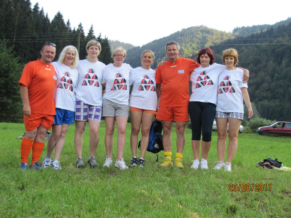 Fusbal ledik-užinene 2011 - foto povečava