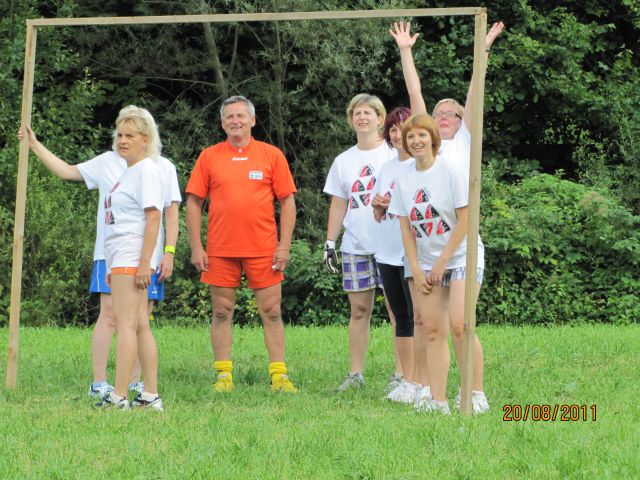 Fusbal ledik-užinene 2011 - foto