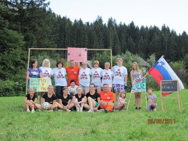 Fusbal ledik-užinene 2011 - foto