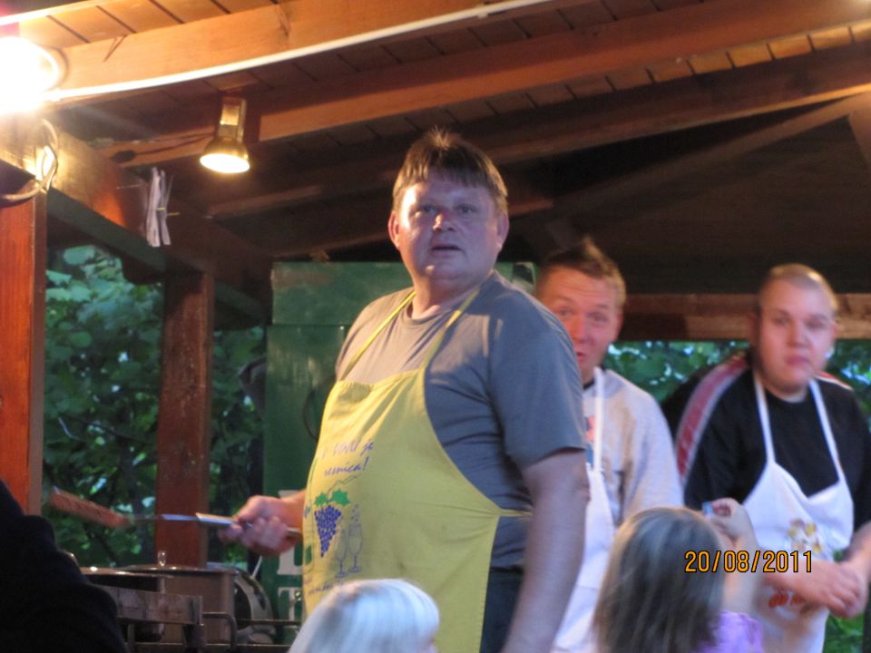 Fusbal ledik-užinene 2011 - foto povečava