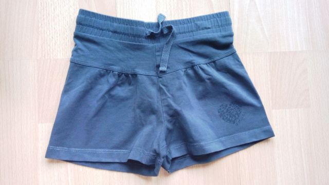 Kratke hlače S Oliver, 1x oblečene 3 eur