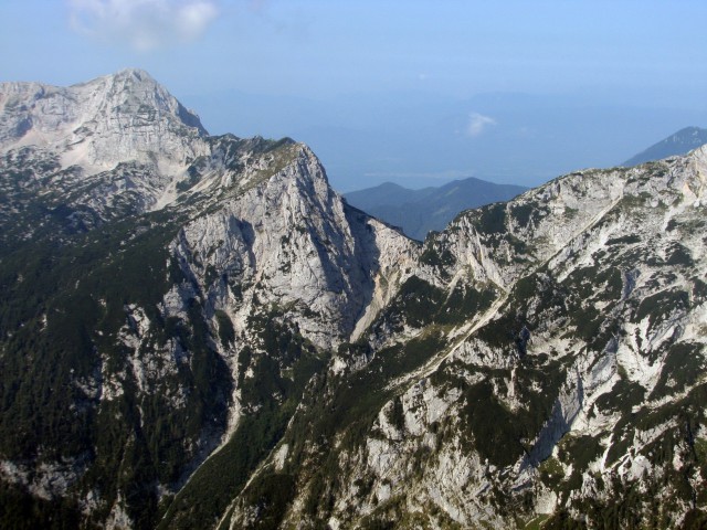 Kokrško sedlo, Kalški greben s Kalško goro.