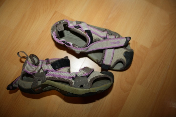 teva sandali 29 5€