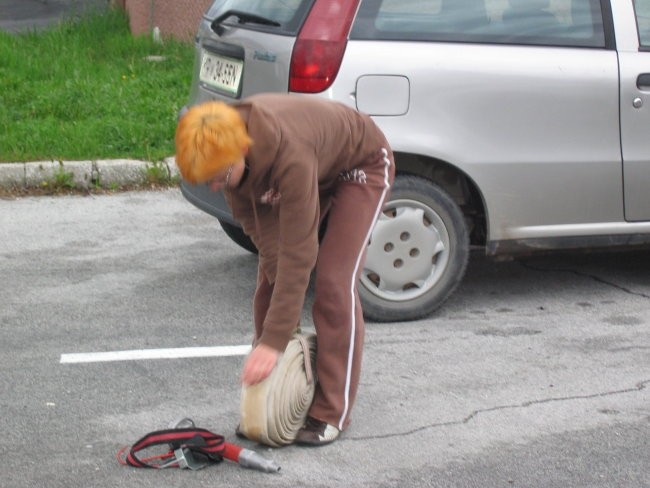 VAJE ŠE KONEC NI, KO IMA META ŽE ZVITO CEV!!!