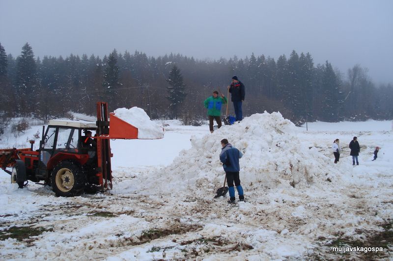 Snežak na Muljavi, januar 2010 - foto povečava