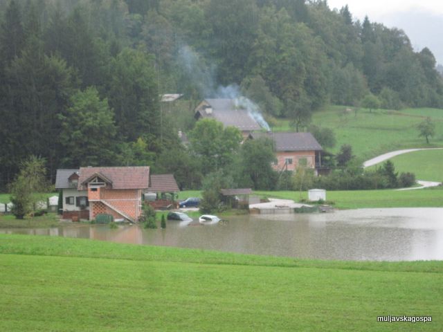 Poplave v KS Muljava (slike bralcev),  - foto