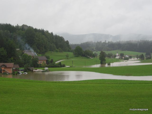 Poplave v KS Muljava (slike bralcev),  - foto