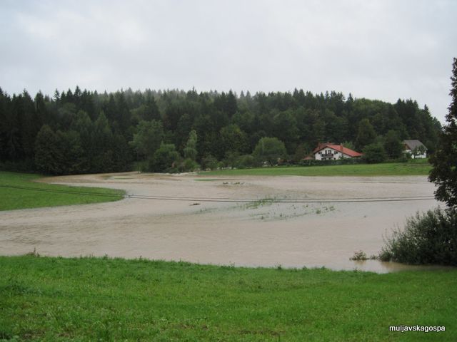 Poplave v KS Muljava (slike bralcev),  - foto