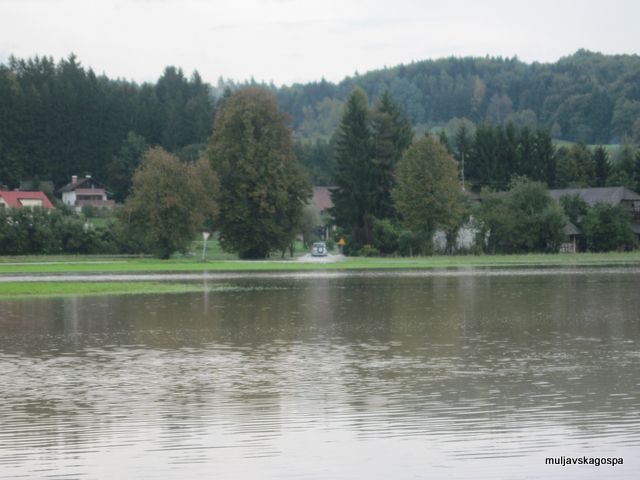 Poplave v KS Muljava (slike bralcev),  - foto povečava