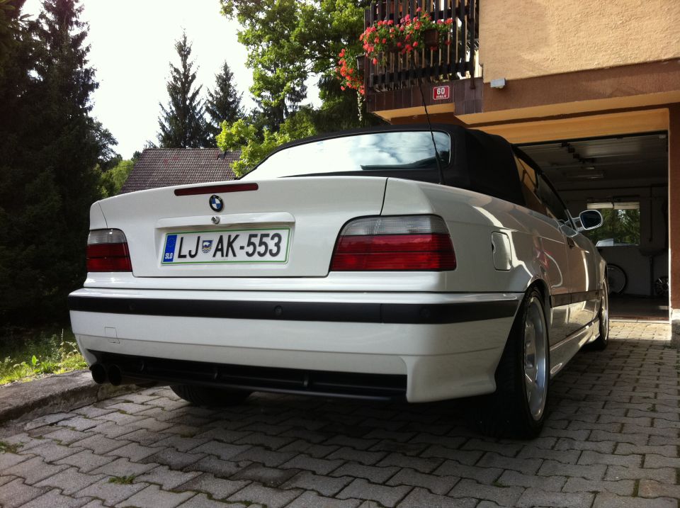 Bmw 320i cabrio - foto povečava