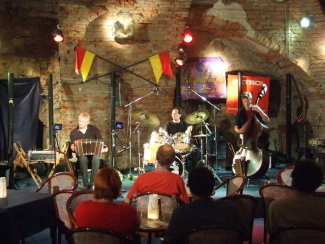 Klaus Paier trio - zasedba, ki navdušuje tudi zaprisežene sovražnike jazza in njegovih var