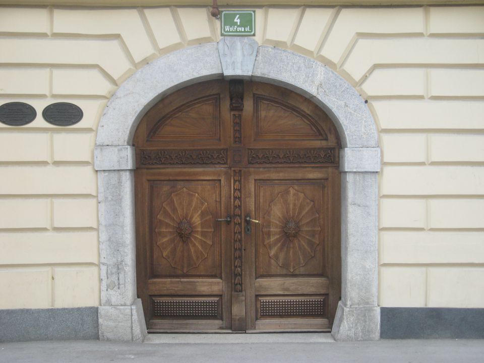 I like a good door!  - foto povečava