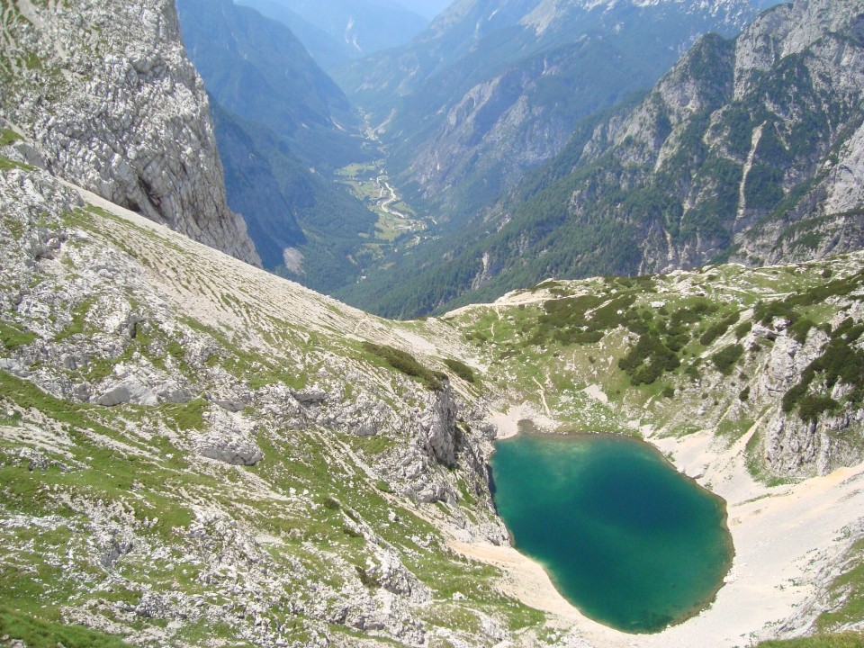 Spodnje jezero in Trenta.