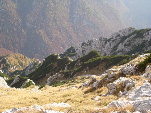 Kaptanski greben z pobocja Brane
