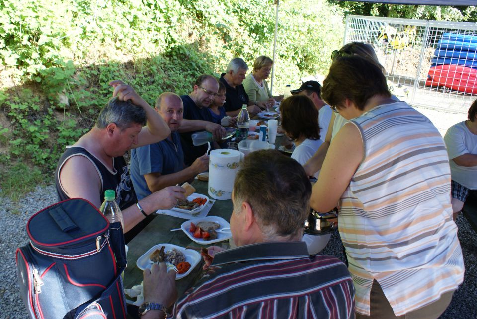Piknik na splavu junij 2011 - foto povečava