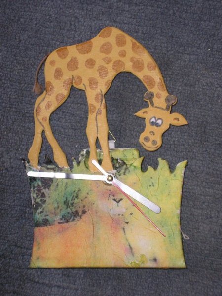 Ura na žirafo za ljubiteljico žiraf; vezana plošča