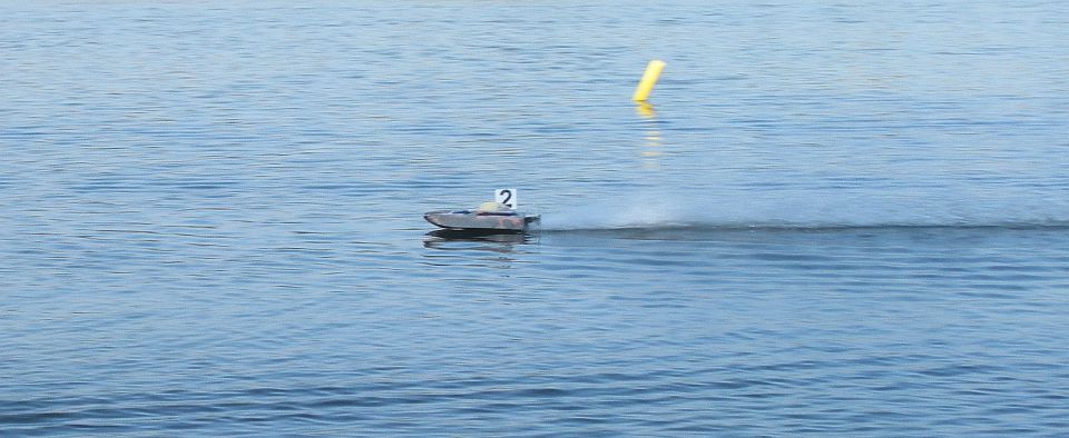 Fast electric r/c boats - foto povečava