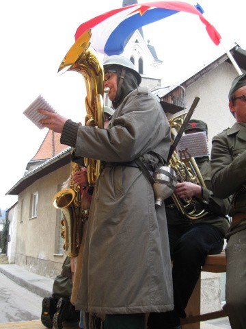 VUZENICA, pust- PARTIZANI, 22.2.2009 - foto povečava