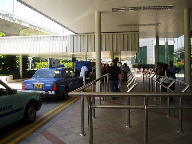 Taksi je v Singapurju splošno uporabljano prevozno sredstvo in nikakor ne luksuz. Nanj se 