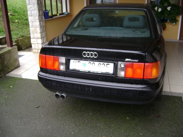 Audi 100 - foto