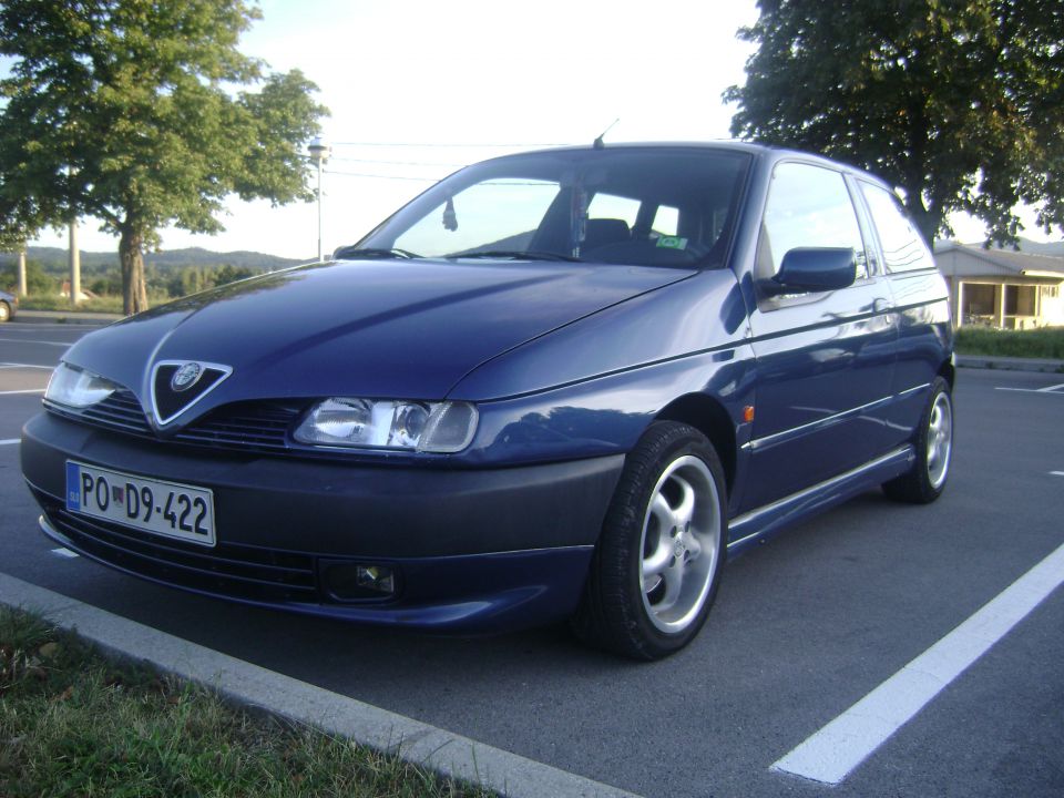 Alfa - foto povečava