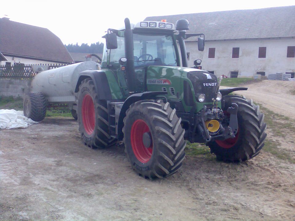 Fendt 415,820 - foto povečava