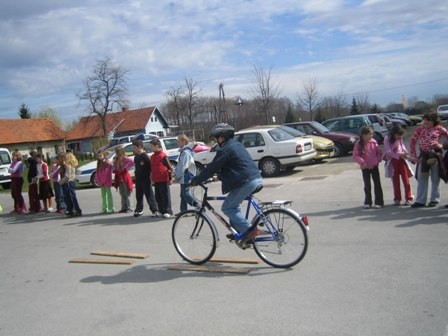 Predaja koles (2005/2006) - foto