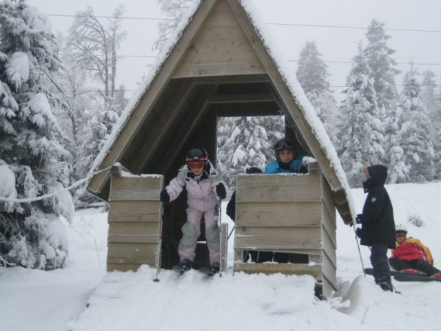 Šola v naravi (jan. 2010) 6.r - 2. del - foto