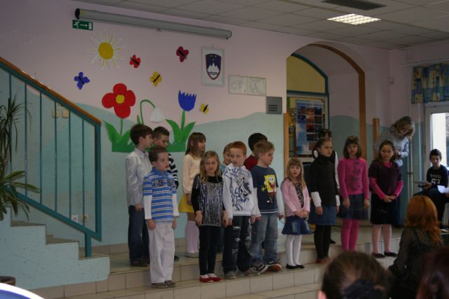 Proslava ob materinskem dnevu - foto