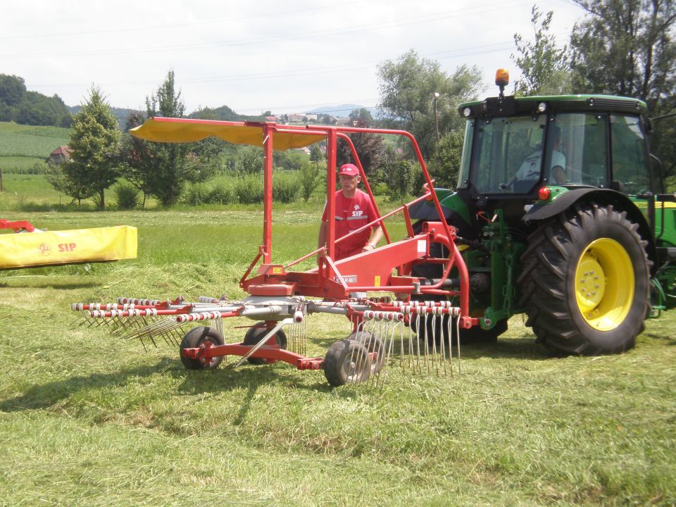 John Deere in Sip Šempeter - foto povečava