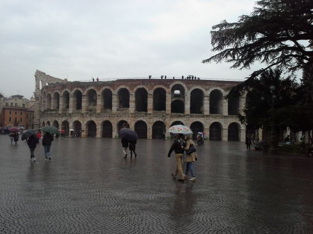 Sejem in mesto Verona - foto povečava