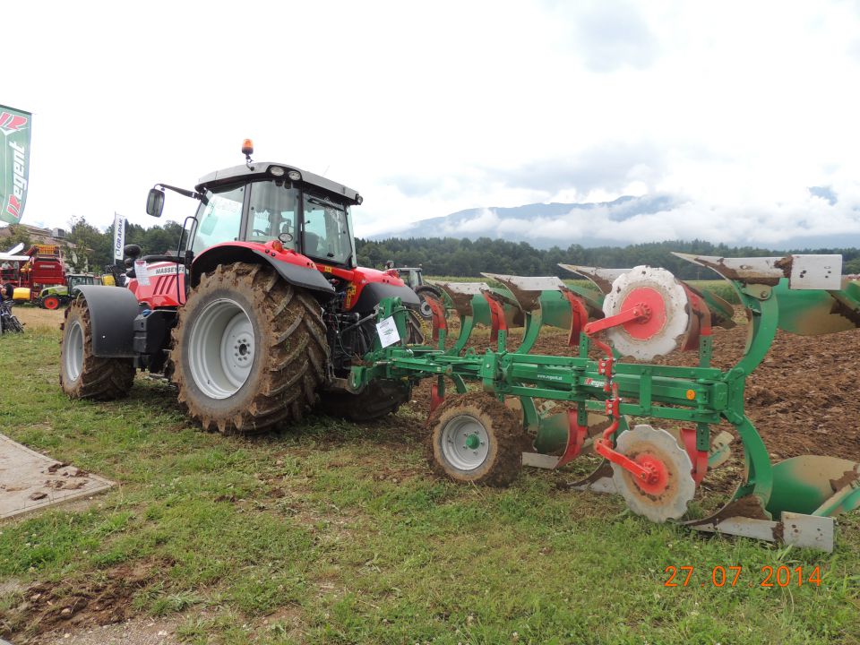 Massey ferguson demo naklo - foto povečava