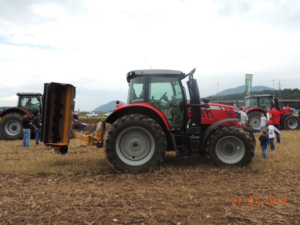 Massey ferguson demo naklo - foto povečava