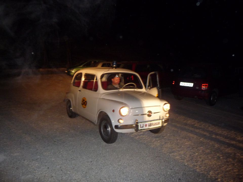 MOJ FiČKO - ZASTAVA 750 LETNIK 1969 - foto povečava