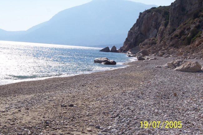 Ena od divjih plaž na Samosu.