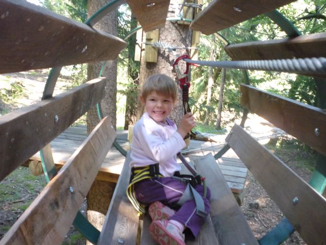Pustolovski park - foto