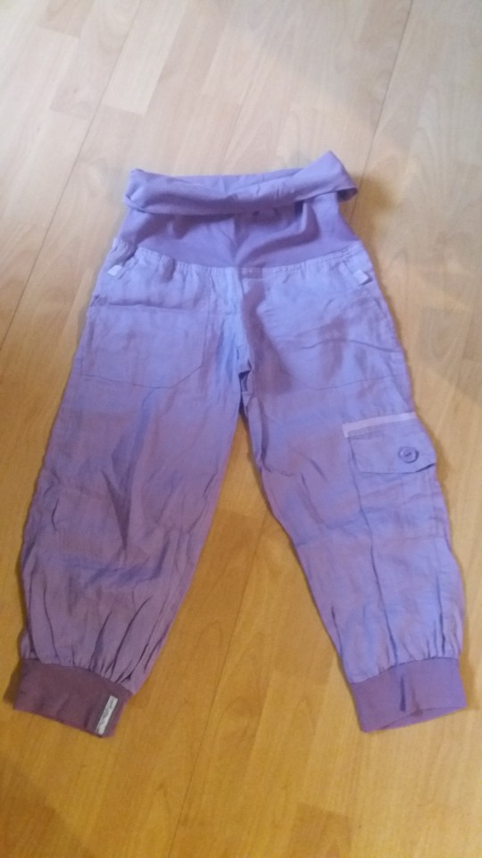 lanene hlače malo pod kolenom, 11-12 let, 1 eur