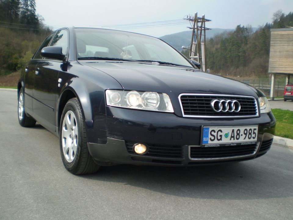Audi A4 - foto povečava