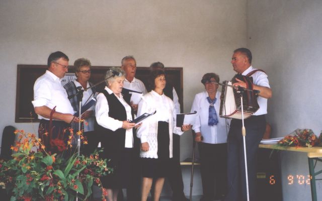 2002 Dole, Pevska skupina Izgnanci, prva zasedba