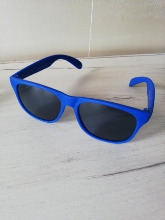 Sončna očala plastik fantastik  - foto